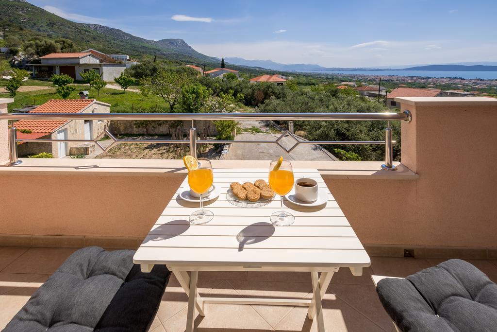 Panorama Holidays Kaštel Stari 外观 照片